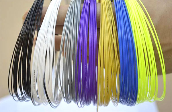 初學(xué)者該怎么選擇羽毛球線呢？快來(lái)看看！